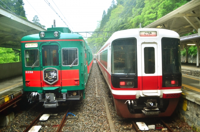 電車用カーボンブラシは日本電業社へ